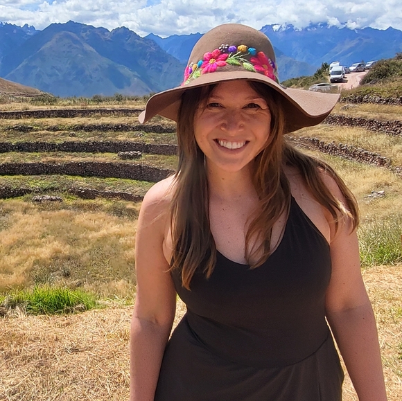 Meet your Posher, Frances - Picture 2 of 2